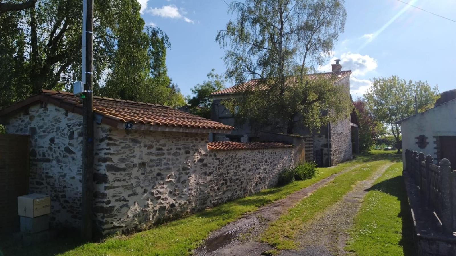 Maison A La Campagne Les Brouzils Exterior foto